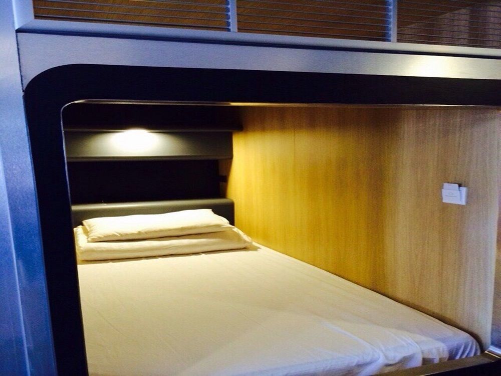 Mybed Ratchada Hotell Bangkok Eksteriør bilde